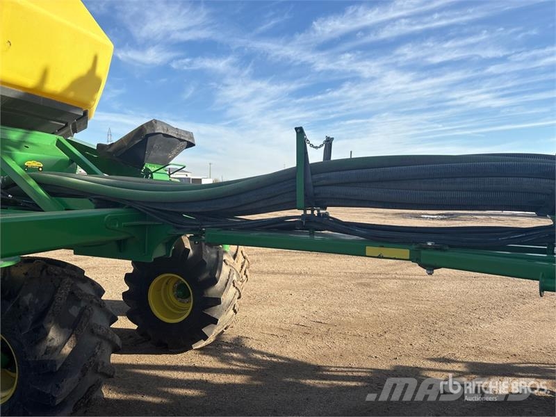 John Deere 1870X Conserva Pack 56 ft Air Drill ドリル