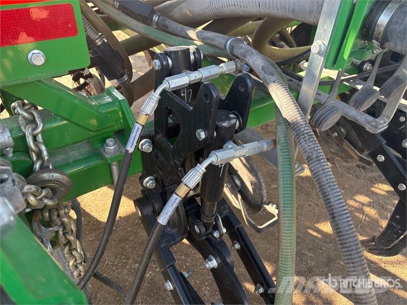 John Deere 1870X Conserva Pack 56 ft Air Drill ドリル