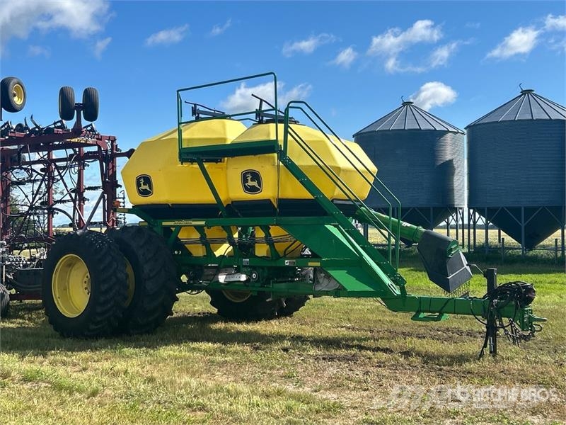 John Deere 1910 Mechanické sejačky