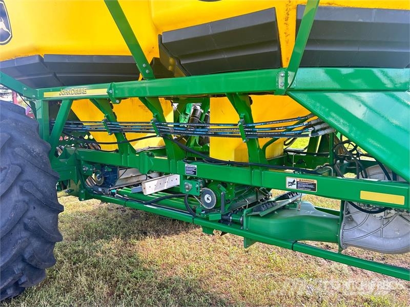 John Deere 1910 Mechanické sejačky