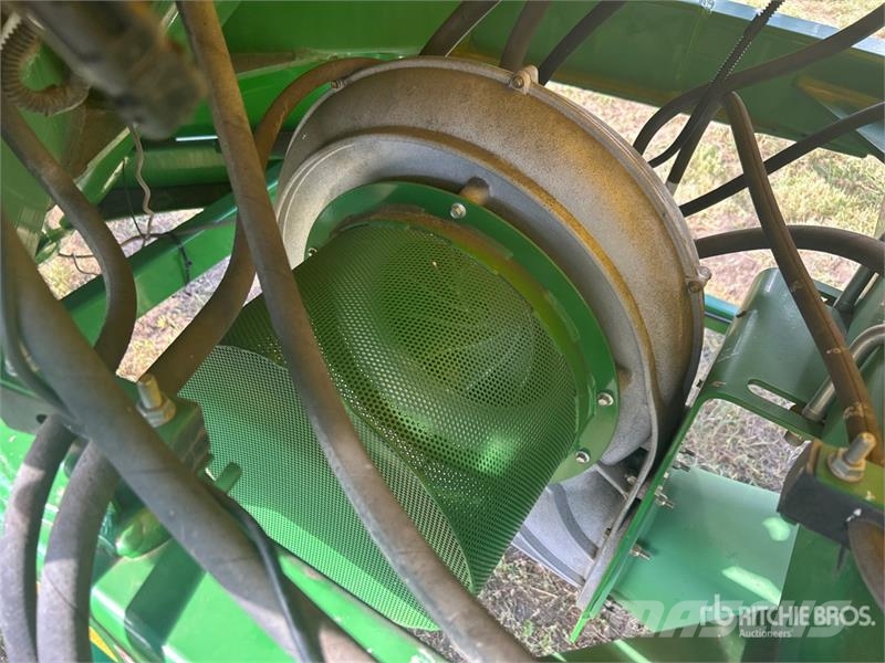 John Deere 1910 Mechanické sejačky