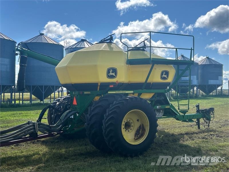 John Deere 1910 Mechanické sejačky