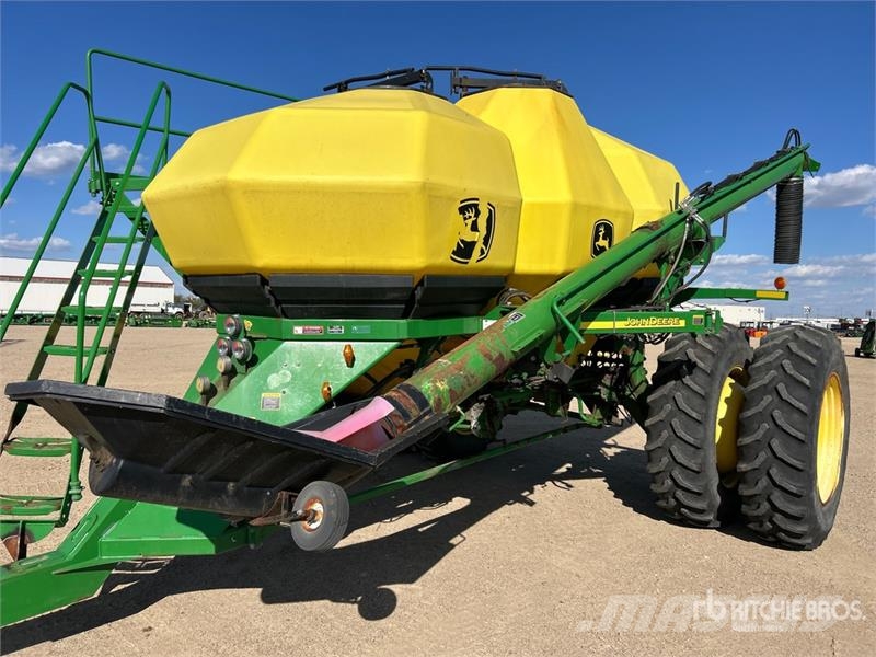 John Deere 1910 430 bu Tow-Between Air Cart (Inoperable) Kylvökoneet