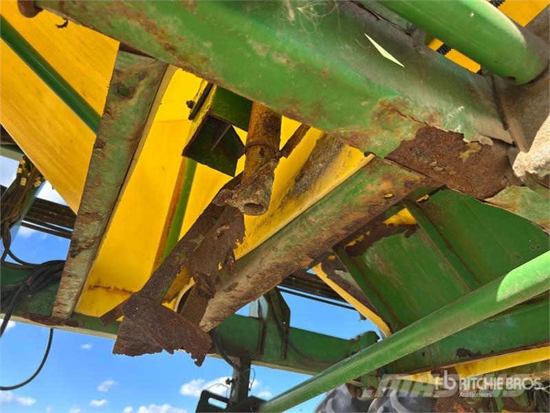 John Deere 1910 430 bu Tow-Between Air Cart (Inoperable) Kylvökoneet