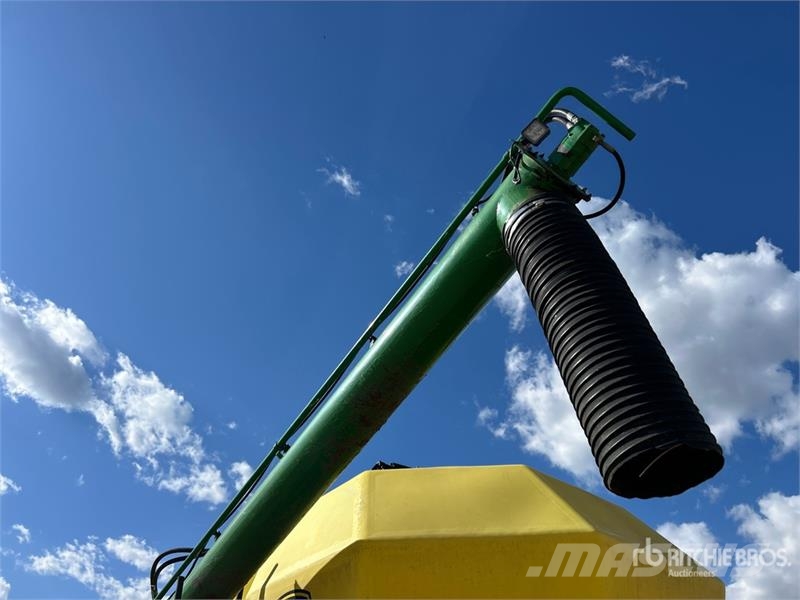 John Deere 1910 430 bu Tow-Between Air Cart (Inoperable) Kylvökoneet