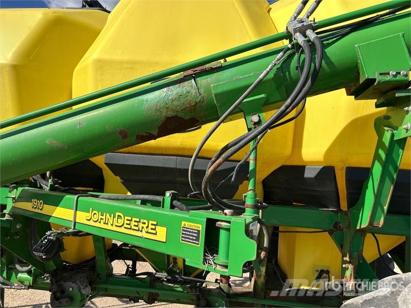 John Deere 1910 430 bu Tow-Between Air Cart (Inoperable) Kylvökoneet