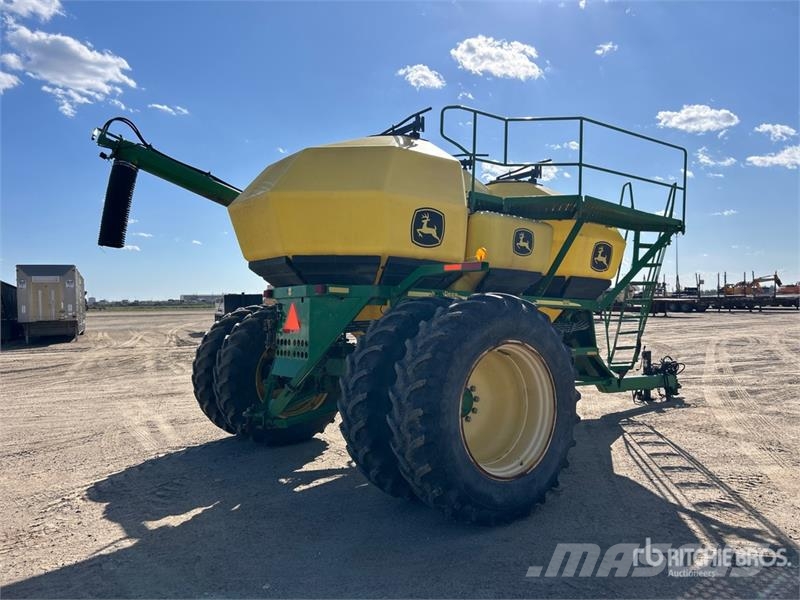 John Deere 1910 430 bu Tow-Between Air Cart (Inoperable) Kylvökoneet