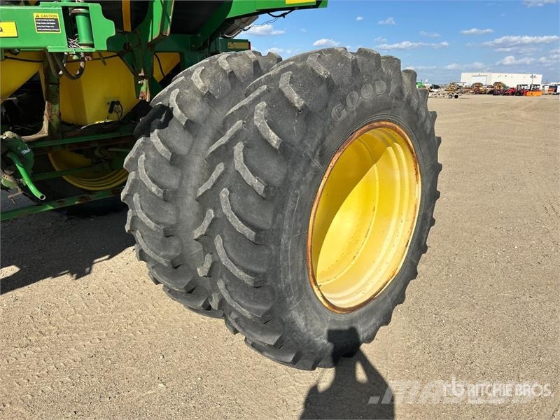 John Deere 1910 430 bu Tow-Between Air Cart (Inoperable) Kylvökoneet