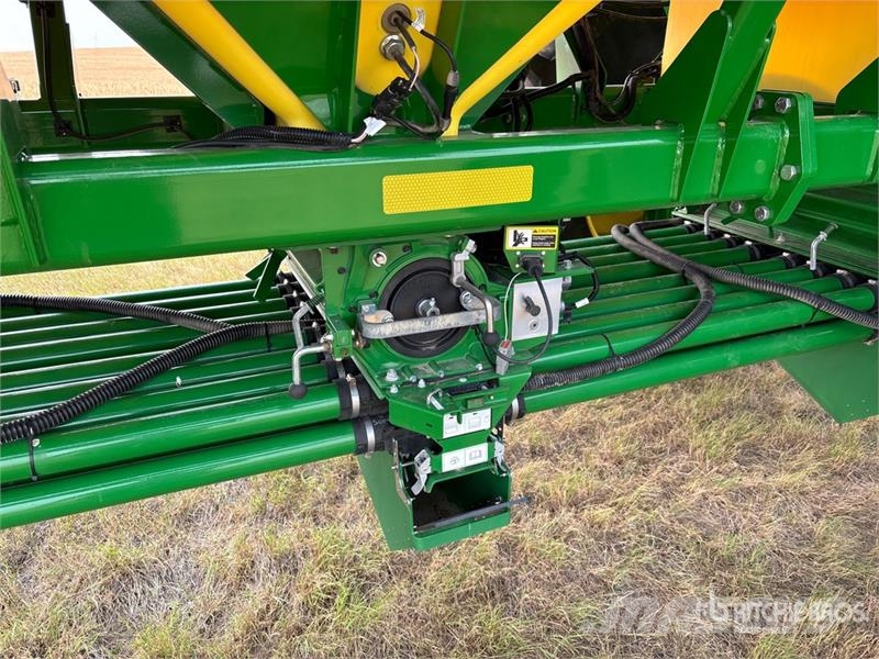 John Deere 1910 550 bu Air Cart Mibzerler