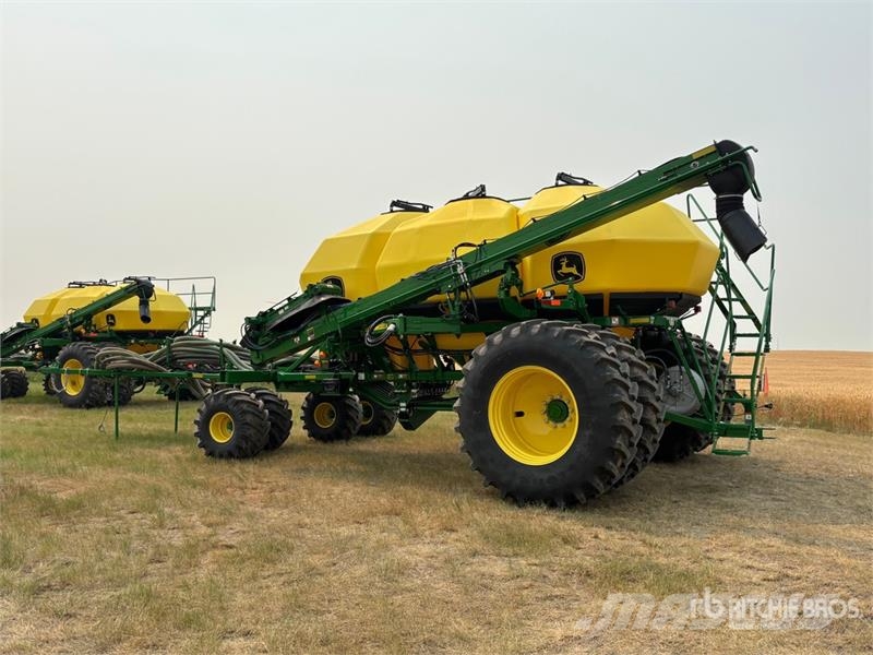 John Deere 1910 550 bu Air Cart Mibzerler