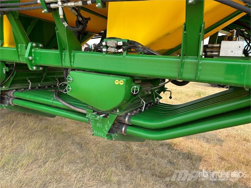 John Deere 1910 550 bu Air Cart Mibzerler