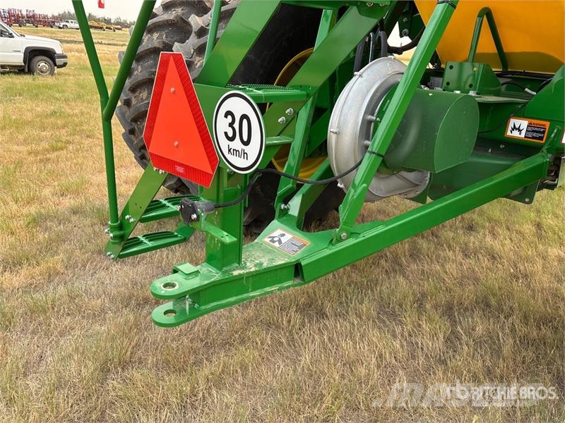 John Deere 1910 550 bu Air Cart Mibzerler