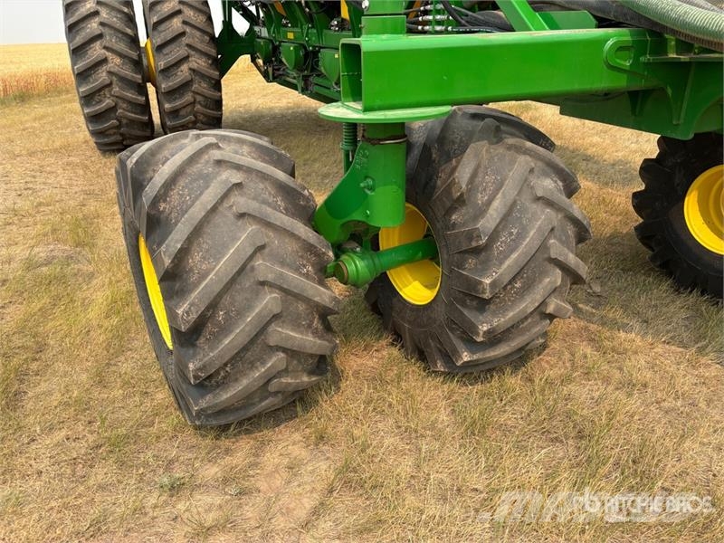John Deere 1910 550 bu Air Cart Mibzerler
