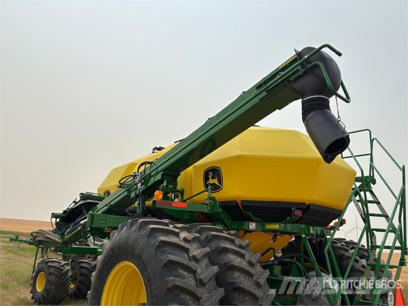 John Deere 1910 550 bu Air Cart Mibzerler