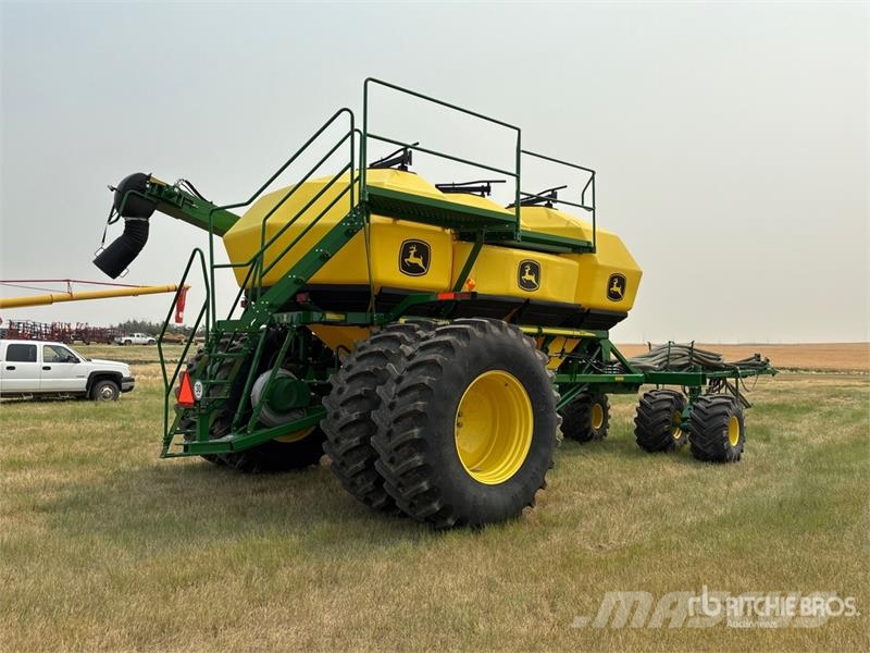John Deere 1910 550 bu Air Cart Mibzerler