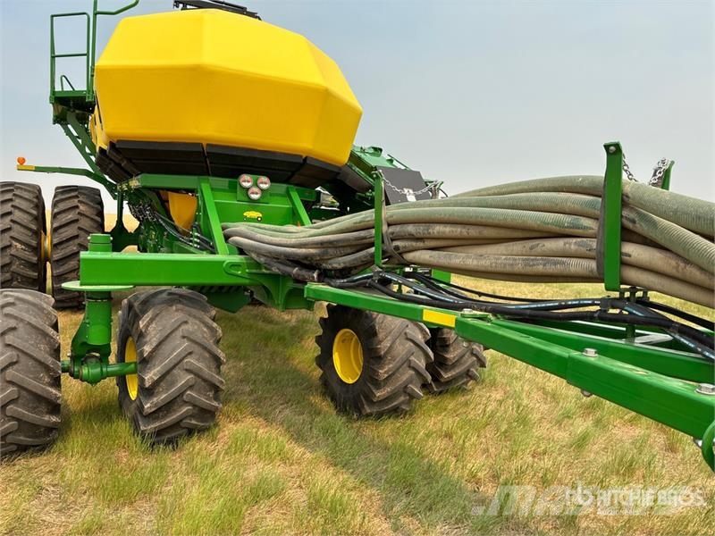 John Deere 1910 550 bu Air Cart Mibzerler
