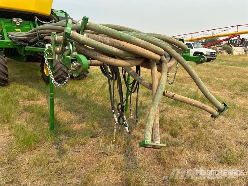 John Deere 1910 550 bu Air Cart Mibzerler