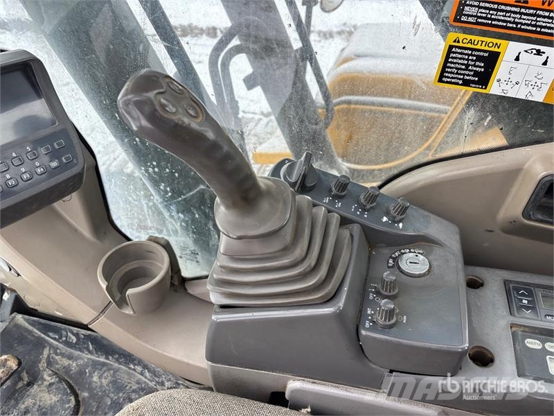 John Deere 200D LC Bageri guseničari