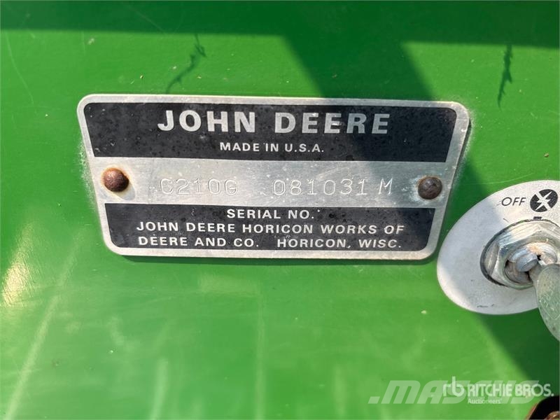 John Deere 210 4x2 Ride-On Lawn Mower Reitermäher