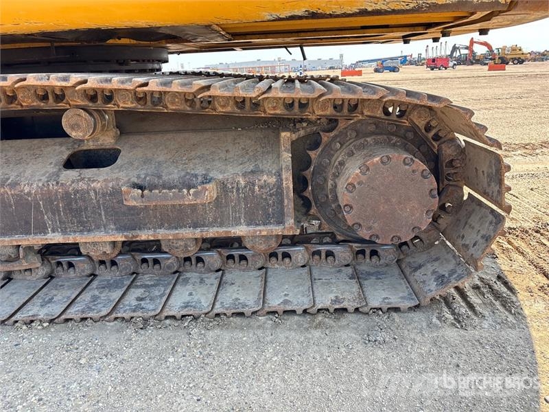 John Deere 210G Crawler excavators