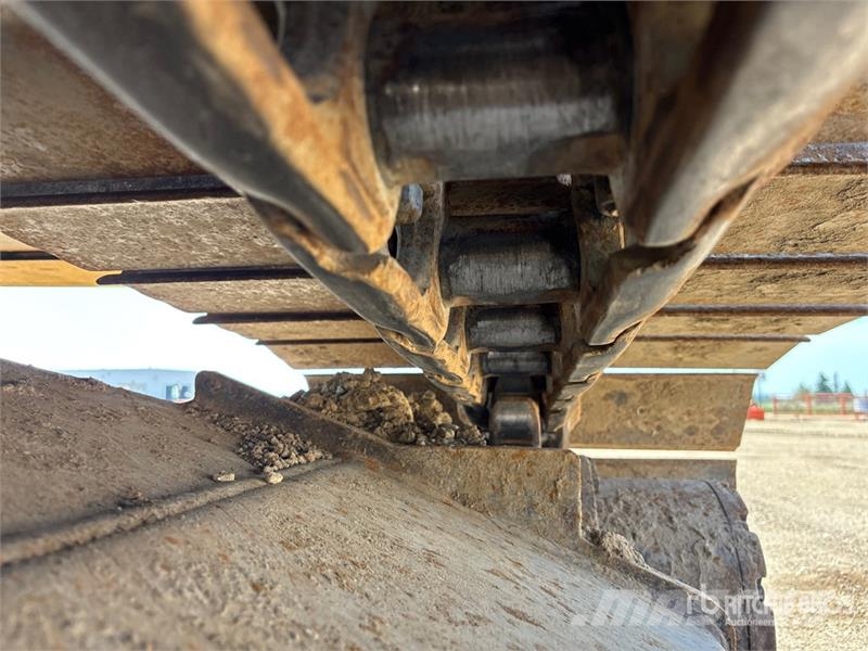 John Deere 210G Crawler excavators