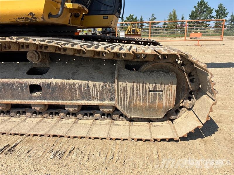 John Deere 210G Crawler excavators