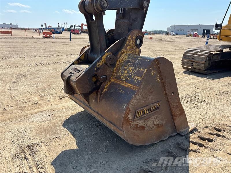 John Deere 210G Crawler excavators