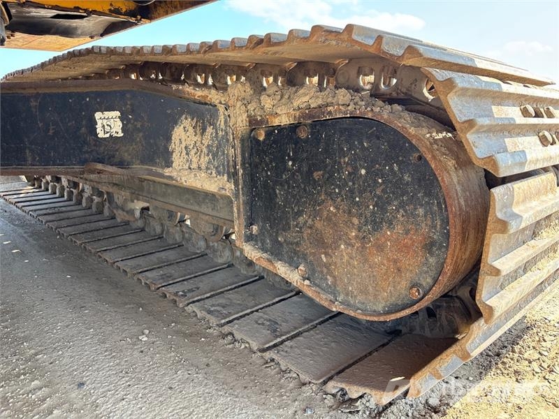 John Deere 210G Crawler excavators