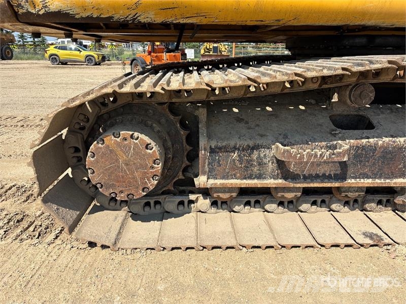 John Deere 210G Crawler excavators