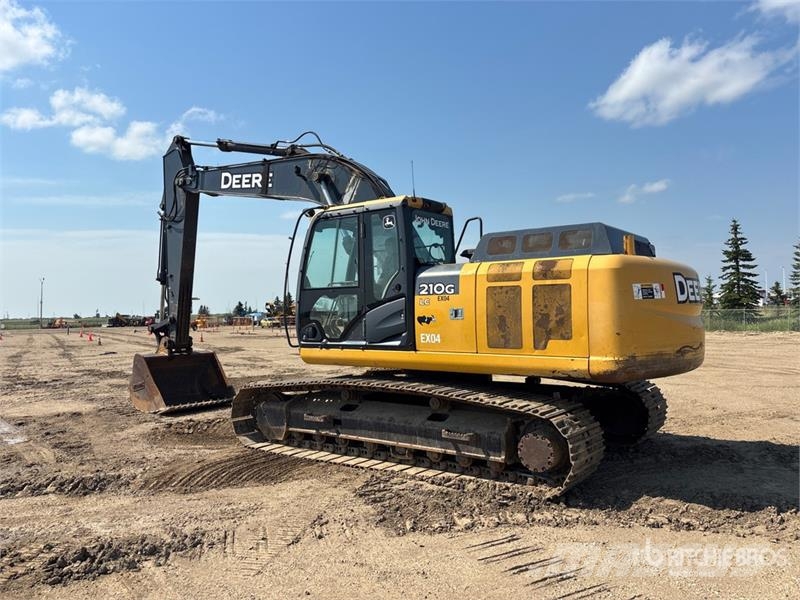John Deere 210G Paletli ekskavatörler