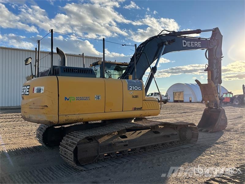 John Deere 210G LC Paletli ekskavatörler