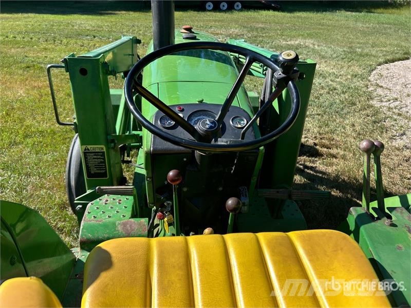 John Deere 2130 2WD Tractor Tractors