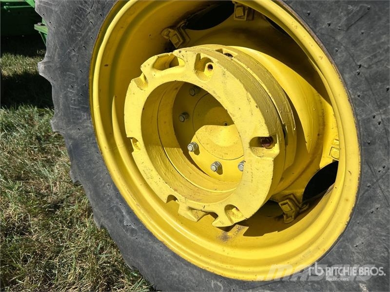 John Deere 2130 2WD Tractor Tractors
