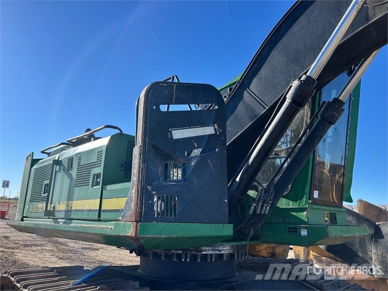John Deere 2154D Wood splitters and cutters