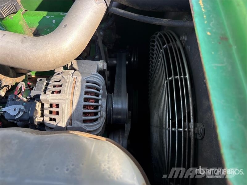 John Deere 2154D Incarcatoare forestiere