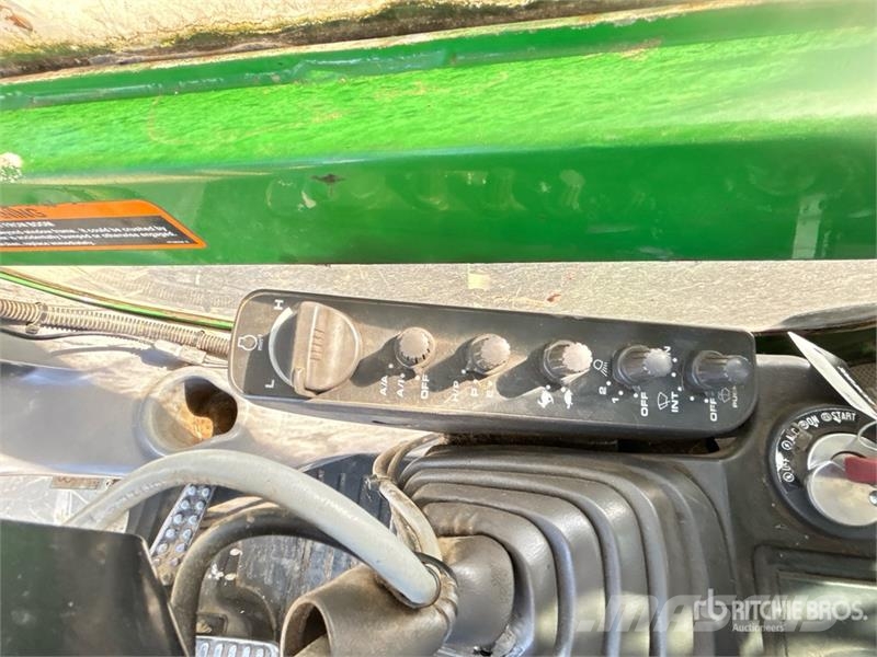 John Deere 2154D Wood splitters and cutters