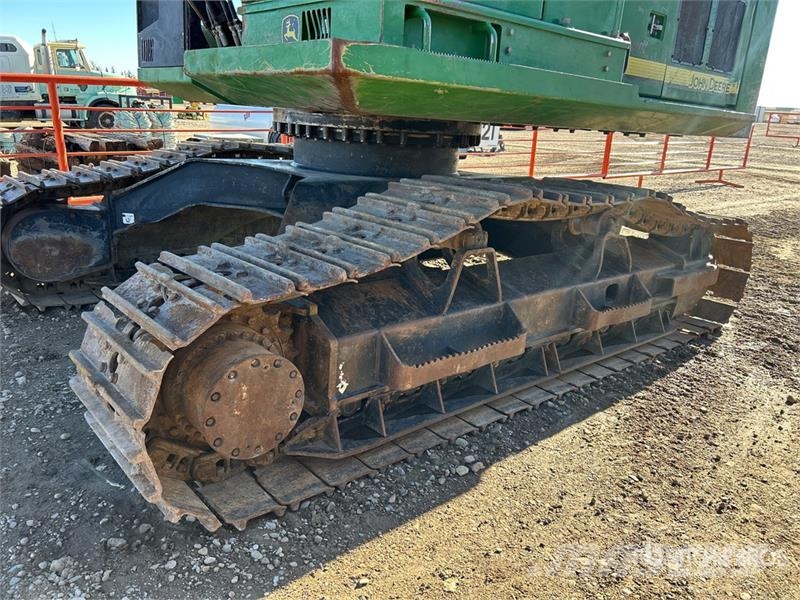 John Deere 2154D Wood splitters and cutters