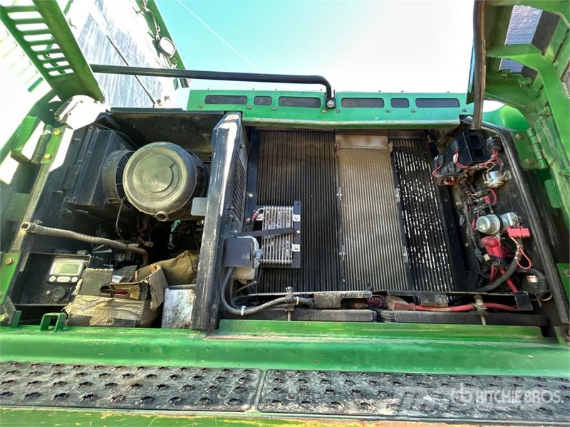 John Deere 2154D Wood splitters and cutters