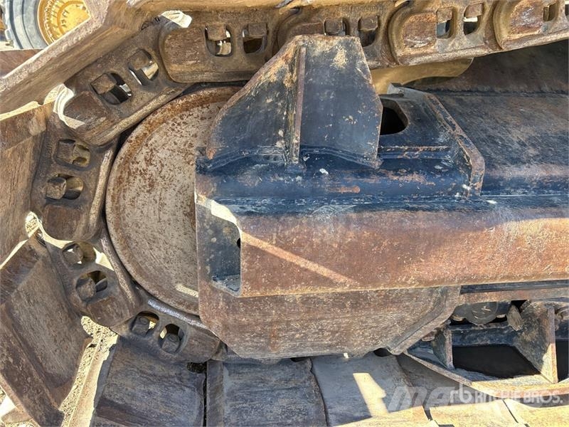 John Deere 2154D Wood splitters and cutters