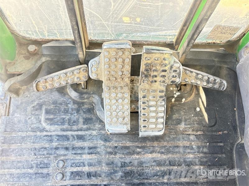 John Deere 2154D Wood splitters and cutters