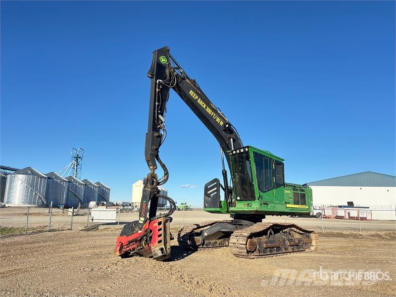 John Deere 2154D Wood splitters and cutters