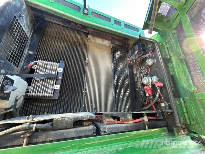 John Deere 2154D Wood splitters and cutters