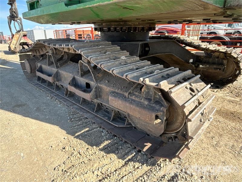 John Deere 2154D 木材切割机