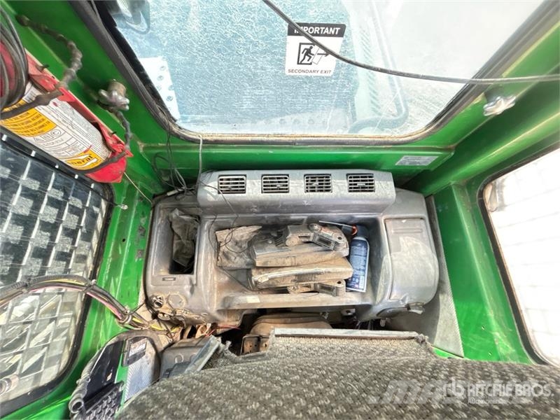 John Deere 2154D Wood splitters and cutters