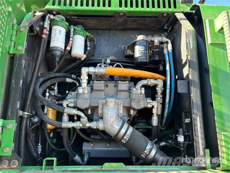 John Deere 2154D Wood splitters and cutters