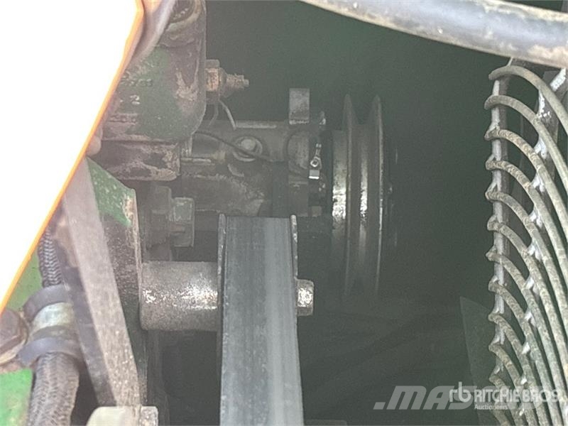 John Deere 2154D Incarcatoare forestiere