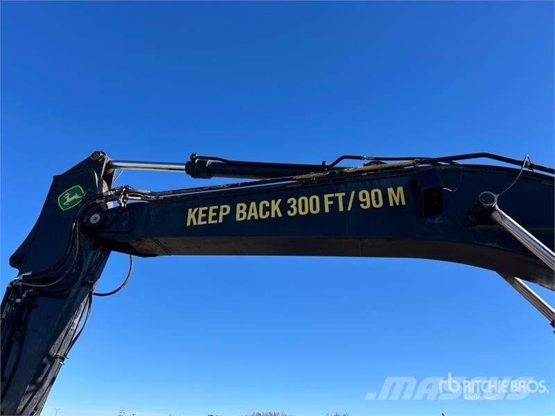 John Deere 2154D Wood splitters and cutters