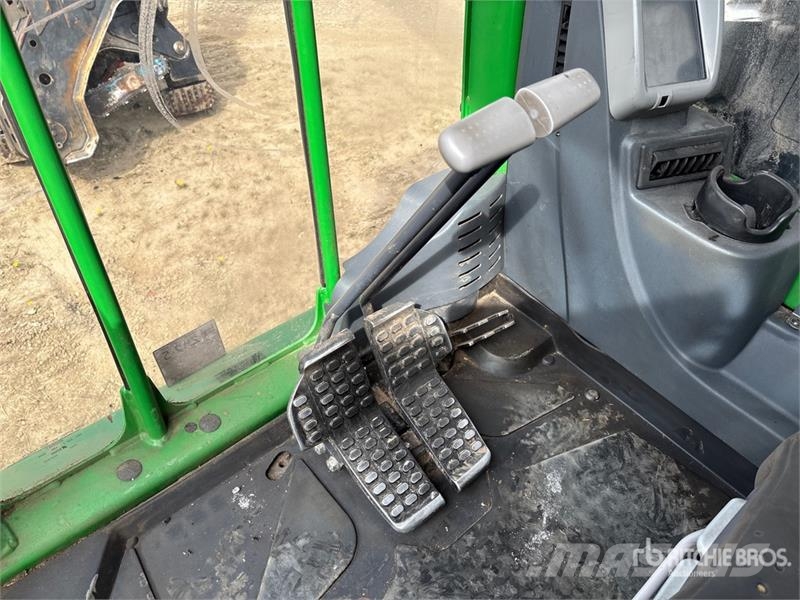 John Deere 2154G Procesadoras y cortadoras de leña