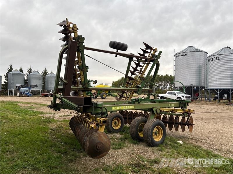 John Deere 220 21 ft Tandem Disc Tallerkenharver