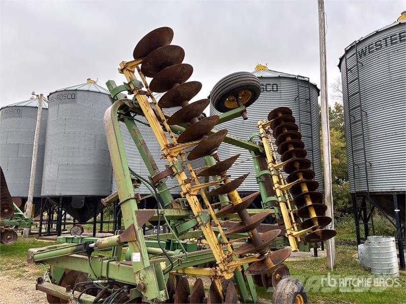 John Deere 220 21 ft Tandem Disc Tallerkenharver